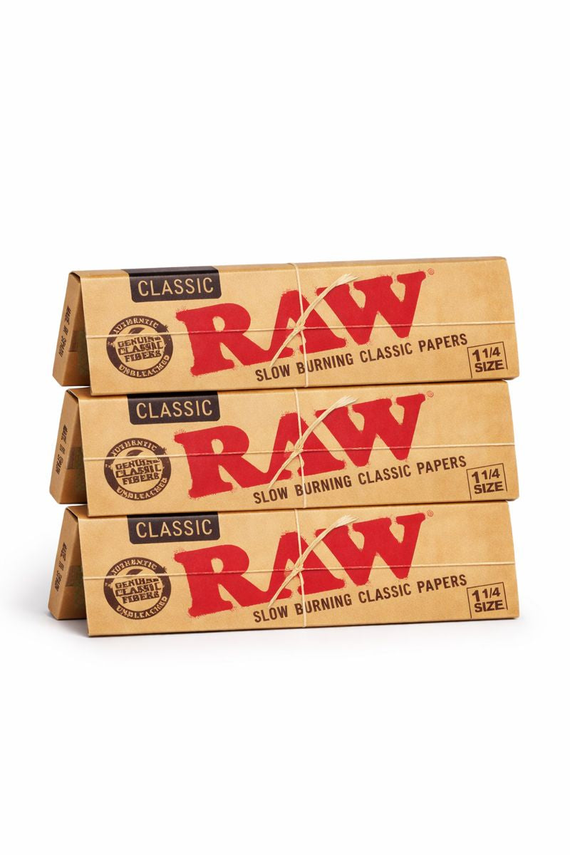 Raw Classic Rolling Paper - 1 1/4" Size